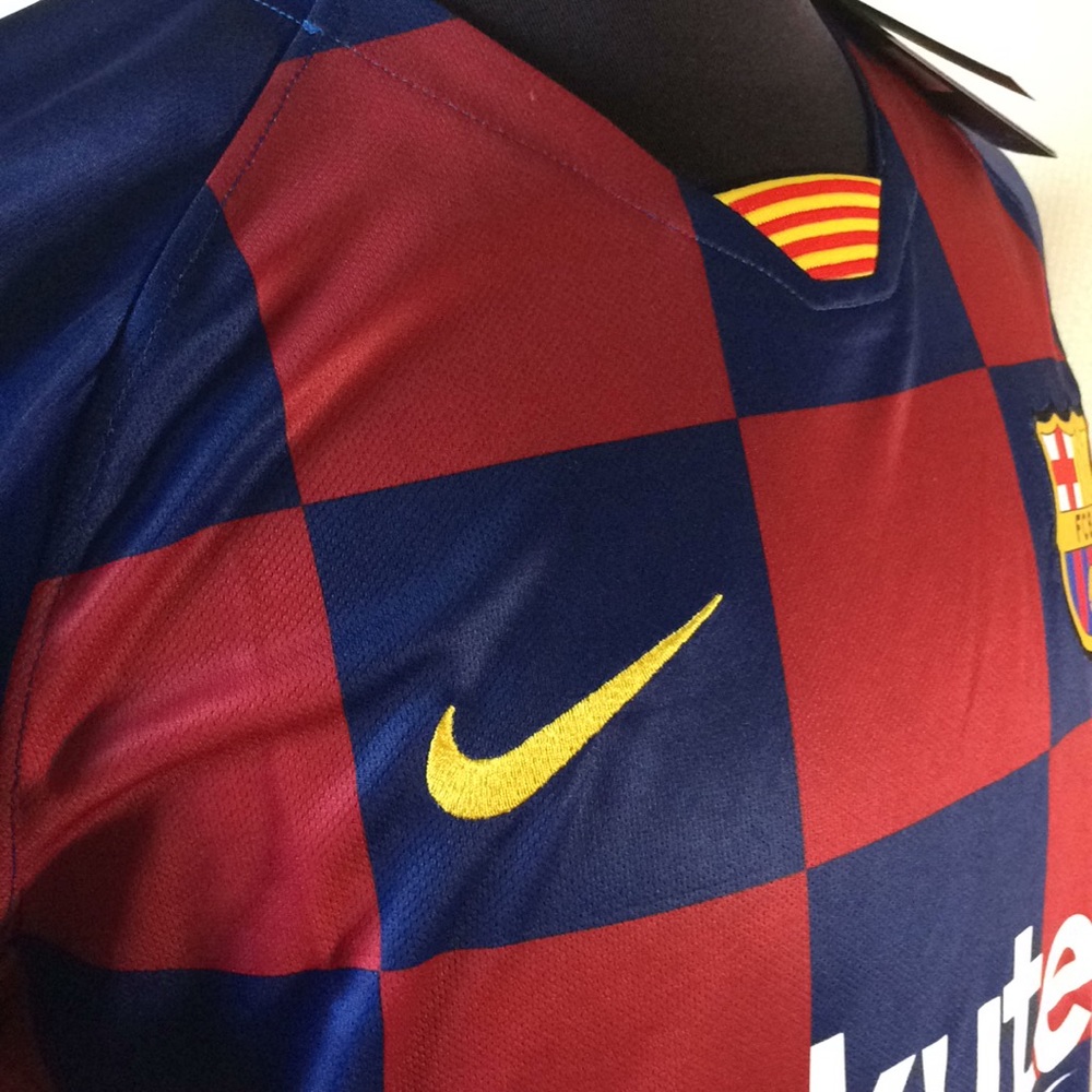 Barcelona Home Jersey-OPEN TO OFFERS!😊💵💵 - Picture 7 of 12